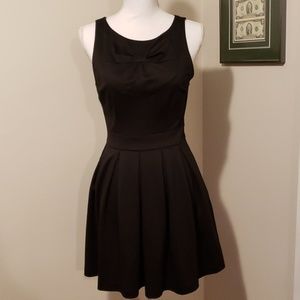 Black dress - bow design